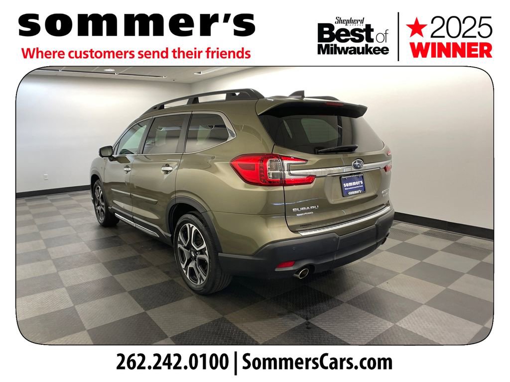 Used 2023 Subaru Ascent Touring AWD/4WD image 3