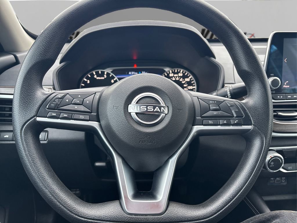 Used 2023 Nissan Altima 2.5 SV image 23