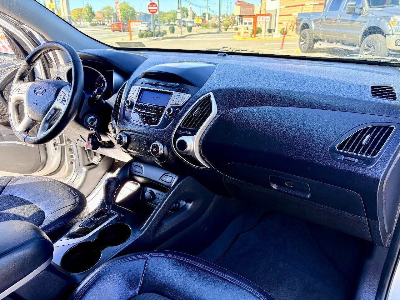 Used 2013 Hyundai Tucson GLS FWD image 33