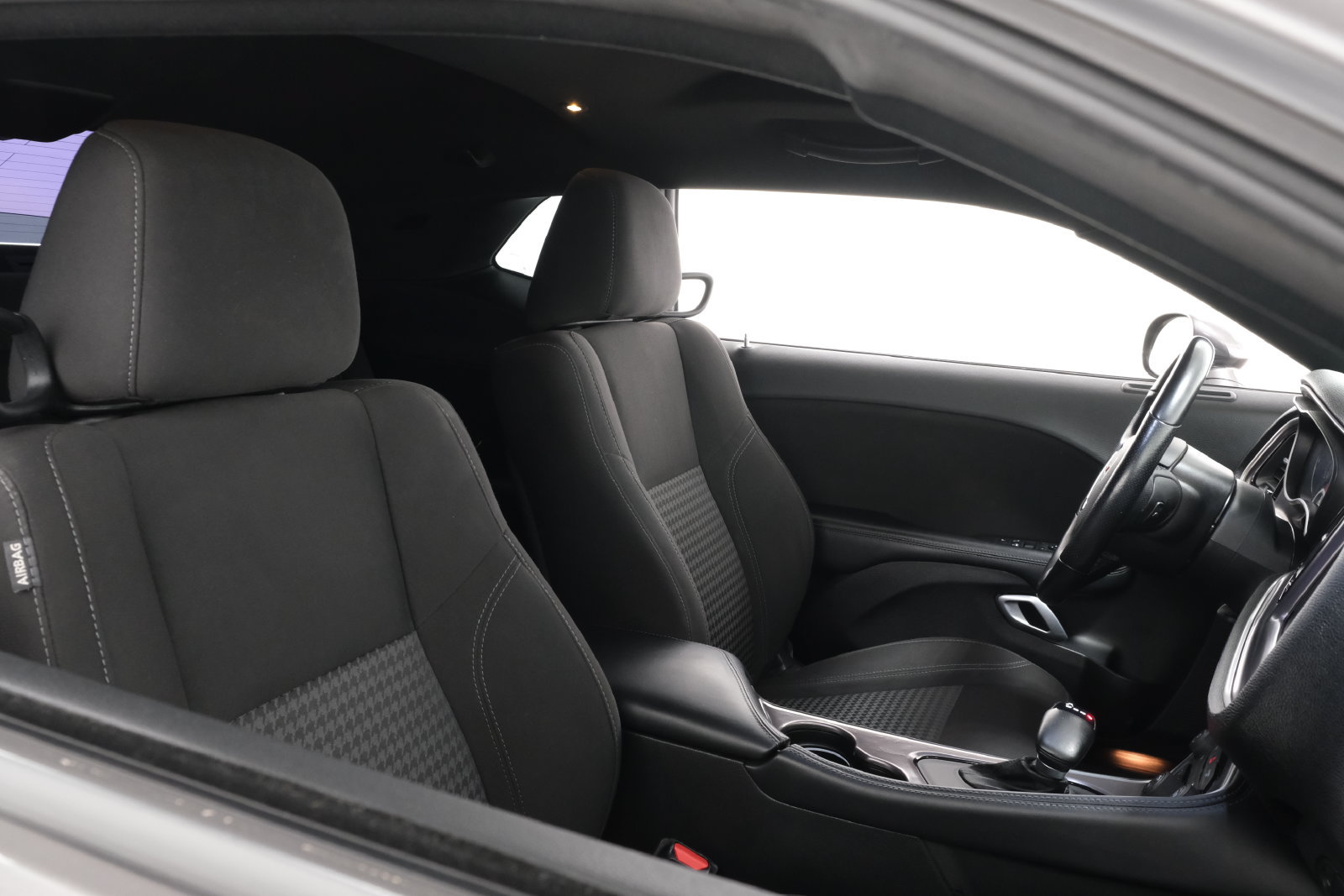 Used 2021 Dodge Challenger SXT RWD image 35