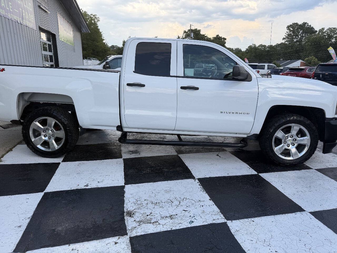 Used 2019 Chevrolet Silverado 1500 W/T w/ WT Convenience Package AWD/4WD image 5