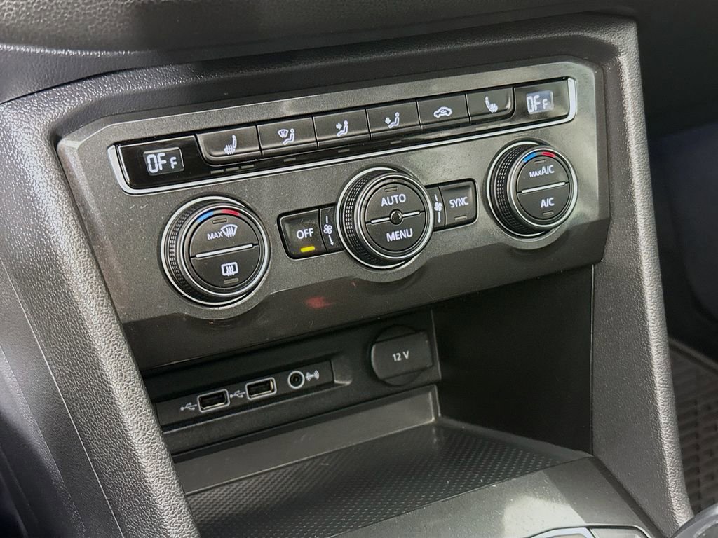 Used 2019 Volkswagen Tiguan SEL image 19