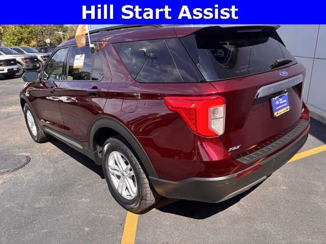 Certified 2022 Ford Explorer XLT w/ Equipment Group 202A image 5