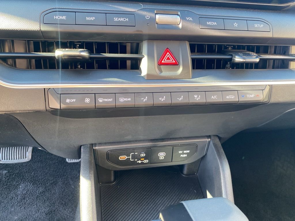 Certified 2025 Kia K4 FWD image 30