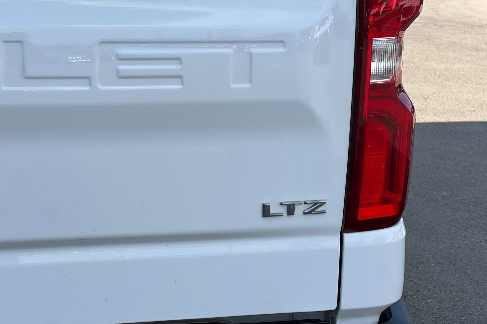 Used 2023 Chevrolet Silverado 1500 LTZ w/ Technology Package image 28