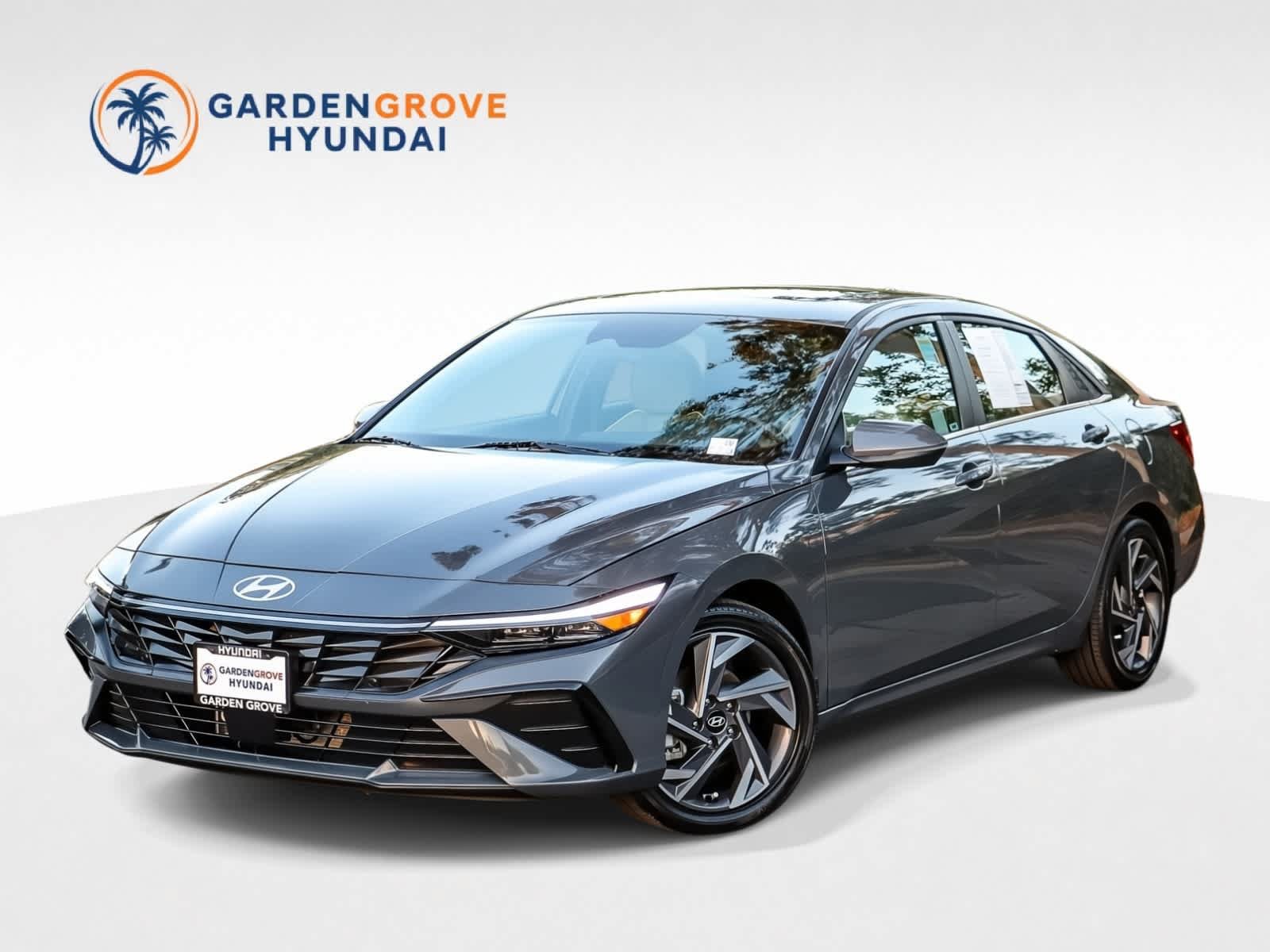 Used 2025 Hyundai Elantra Limited