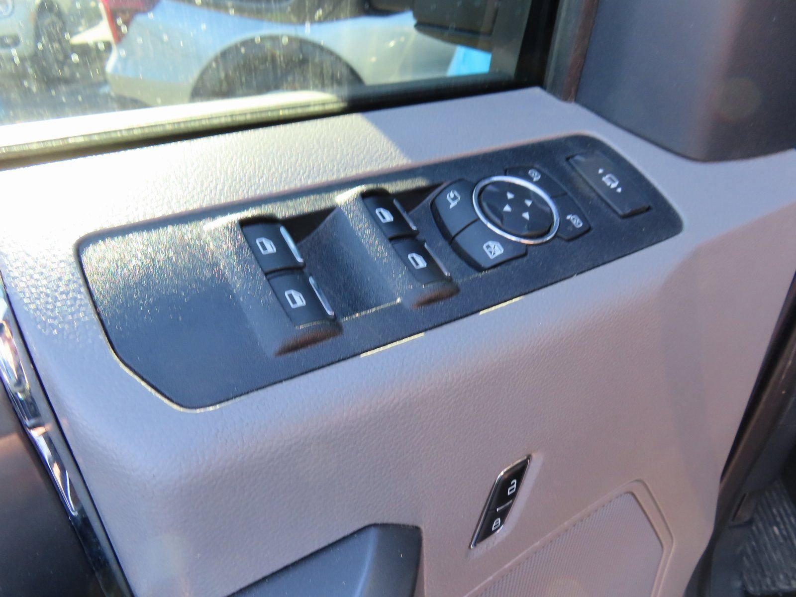 Used 2022 Ford F250 XLT w/ XLT Premium Package image 13