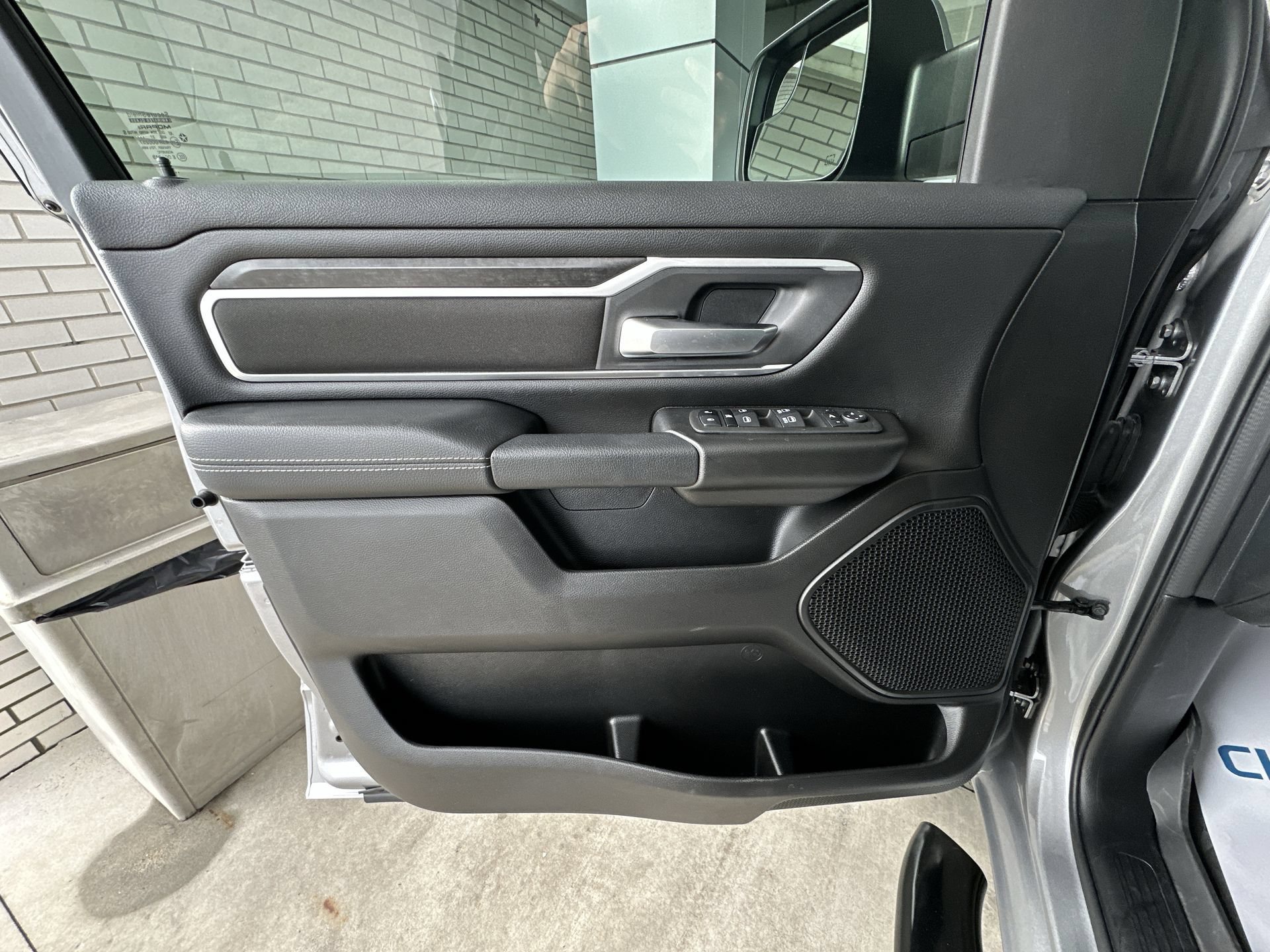 Used 2023 RAM 1500 Big Horn AWD/4WD image 23