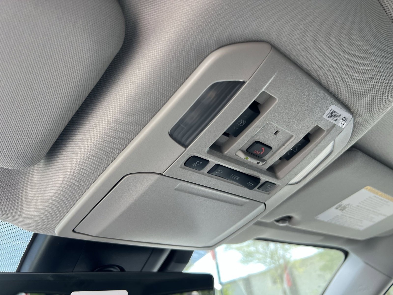 New 2026 Toyota Highlander Platinum image 28