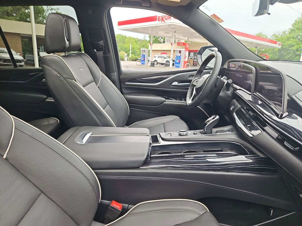 Used 2022 Cadillac Escalade Sport AWD/4WD image 8