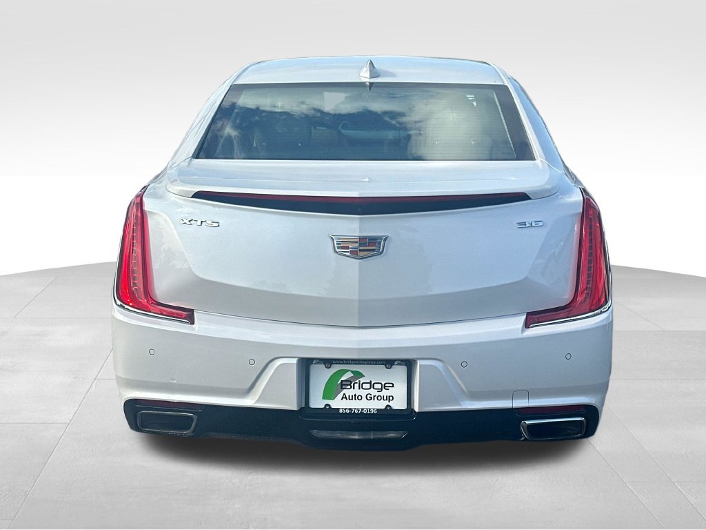 Used 2018 Cadillac XTS Luxury FWD image 7