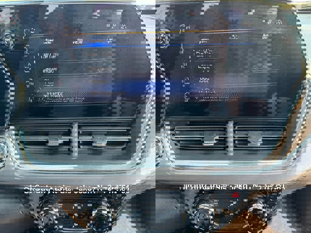 Used 2024 Chevrolet Trax ACTIV w/ Sunroof Package image 39