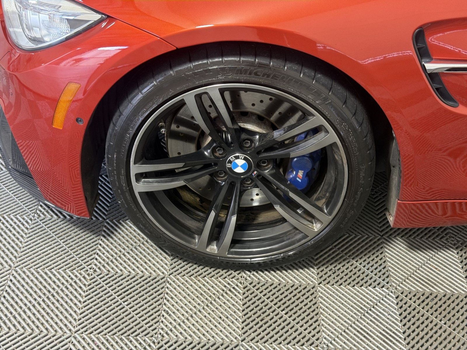 Used 2016 BMW M4 Convertible RWD image 12