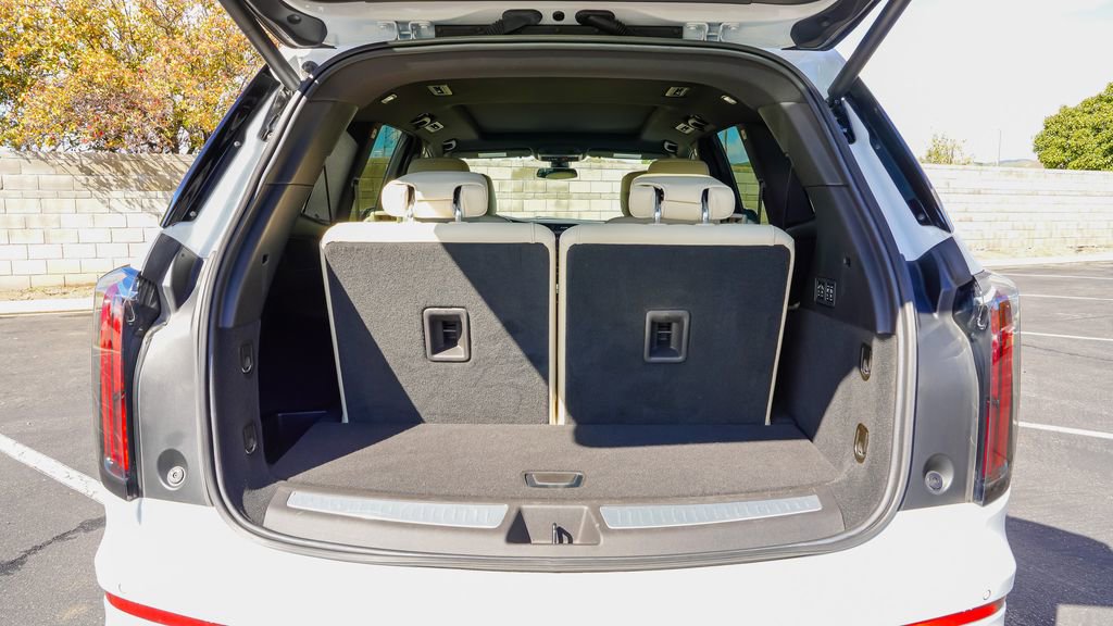 Certified 2024 Cadillac XT6 Sport image 9