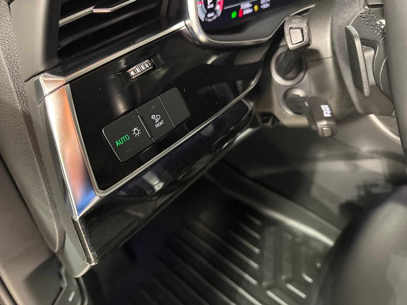 Used 2021 Audi Q7 3.0T Premium Plus image 15