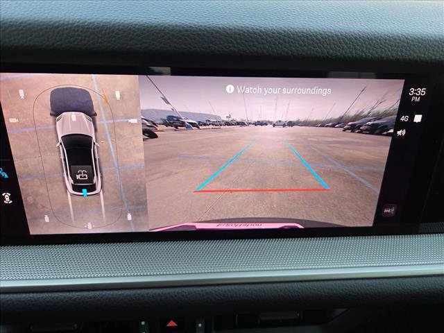 Used 2025 Porsche Cayenne Coupe image 13