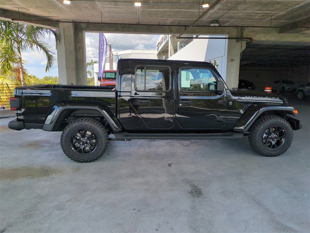 New 2025 Jeep Gladiator Sport image 4