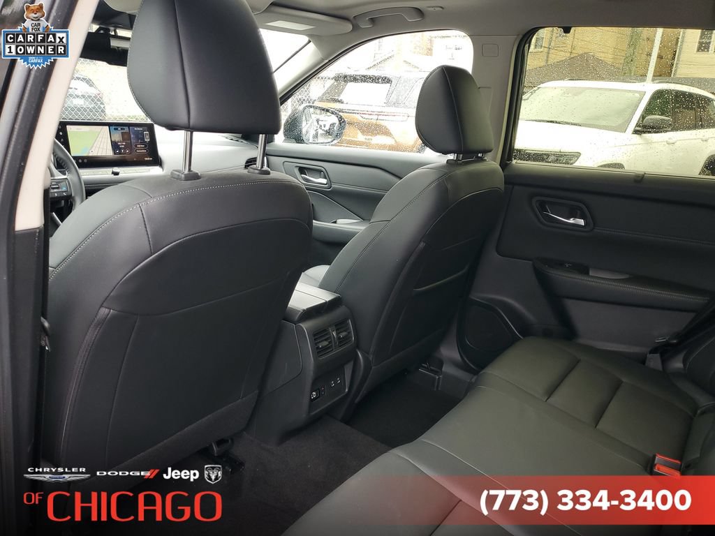Used 2025 Nissan Rogue SL w/ Tech Package AWD/4WD image 11