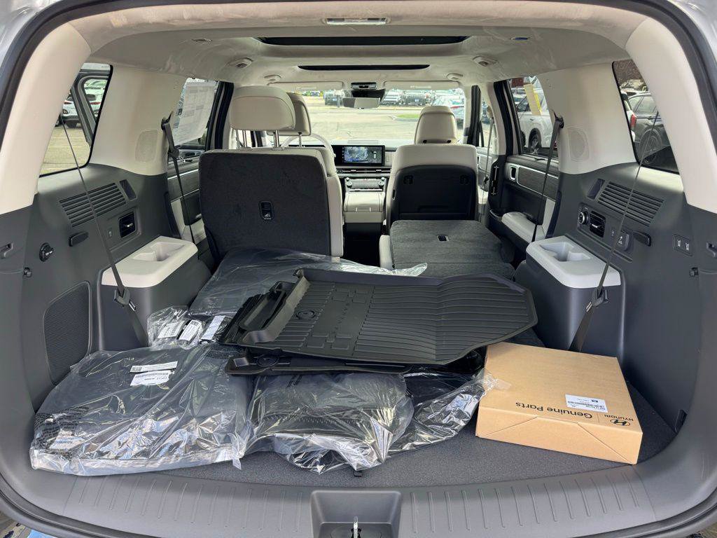 New 2026 Hyundai Santa Fe Calligraphy AWD/4WD image 31