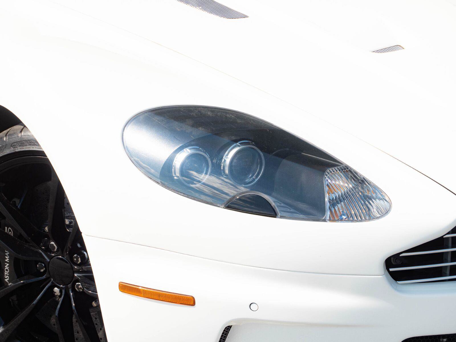 Used 2011 Aston Martin DBS Volante RWD image 27