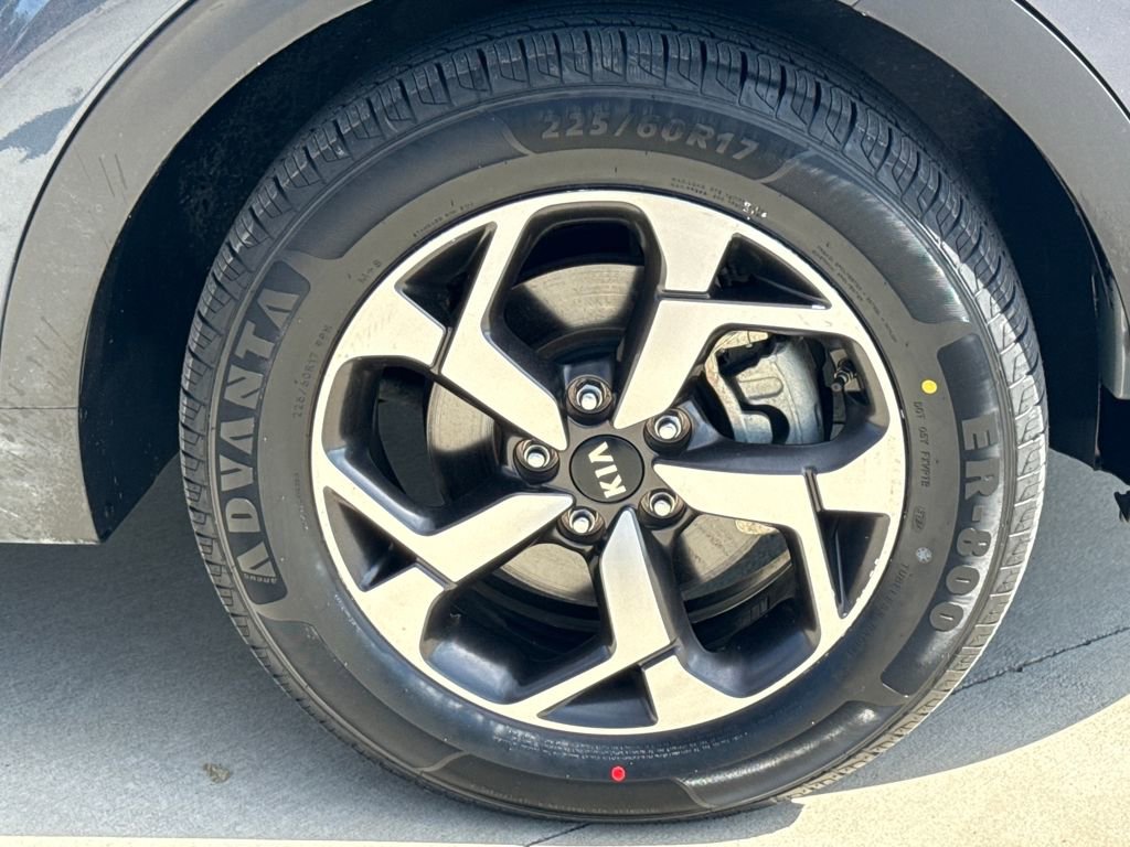 Used 2021 Kia Sportage LX image 11