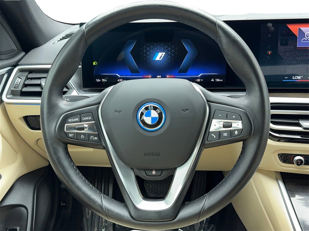 Used 2022 BMW i4 eDrive40 w/ Premium Package image 18