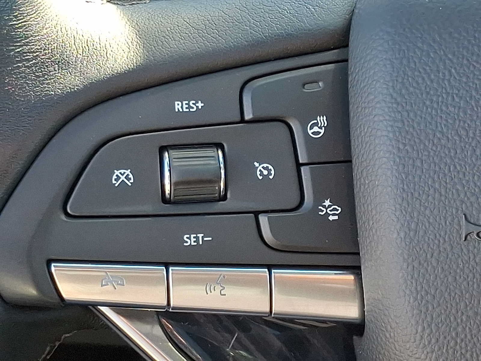 Used 2024 Cadillac XT6 Premium Luxury AWD/4WD image 24