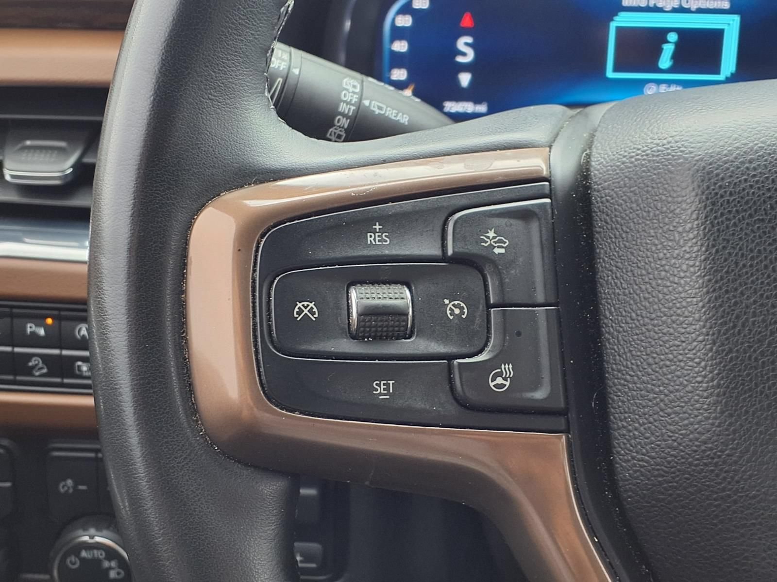 Used 2023 Chevrolet Suburban High Country w/ Max Trailering Package AWD/4WD image 15