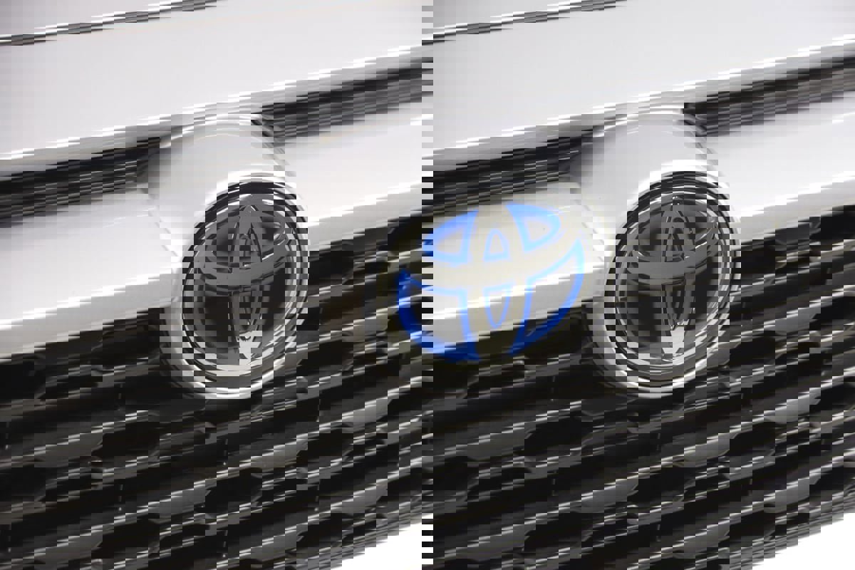 Used 2024 Toyota RAV4 XLE w/ Convenience Package AWD/4WD image 15