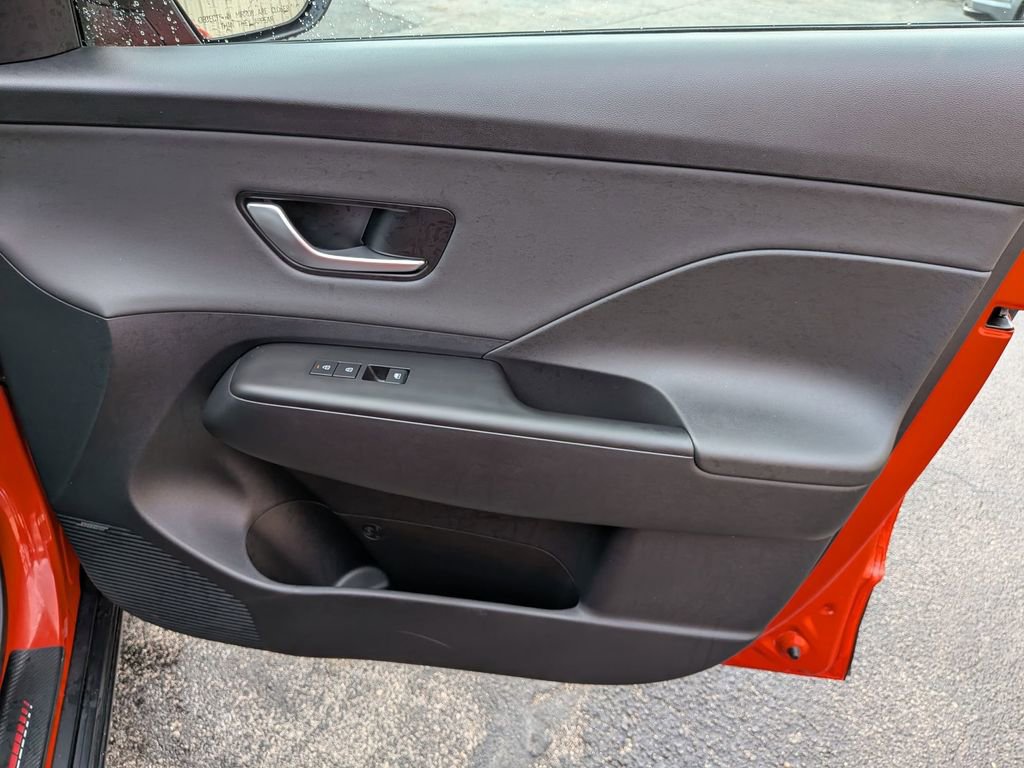 Used 2024 Hyundai Kona Limited image 28