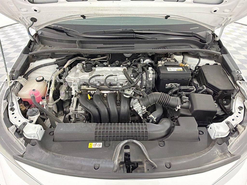 Used 2022 Toyota Corolla LE image 30