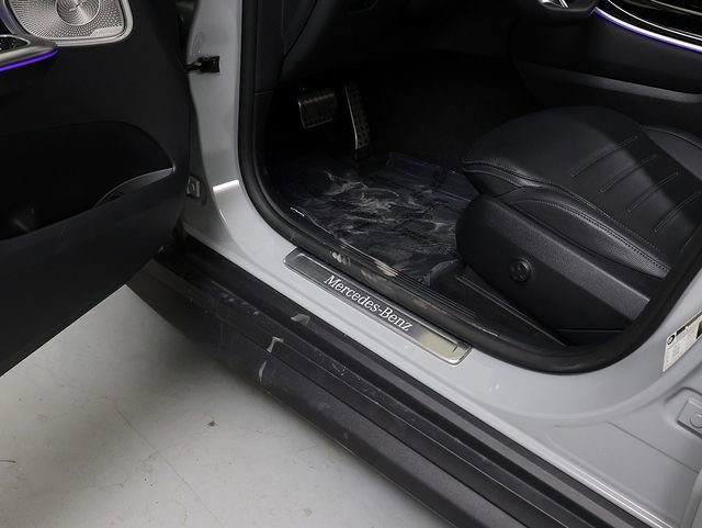 Certified 2025 Mercedes-Benz GLC 300 4MATIC image 26