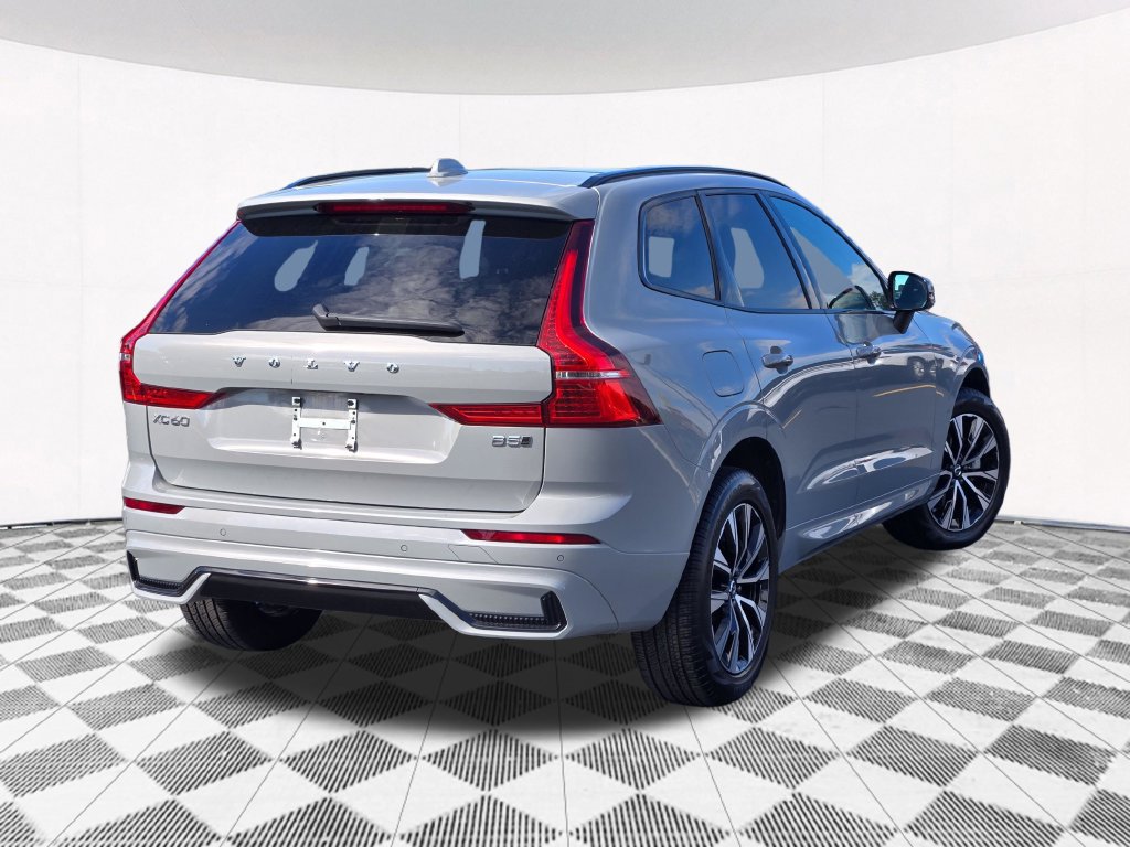 Used 2025 Volvo XC60 B5 Core w/ Climate Package AWD/4WD image 16