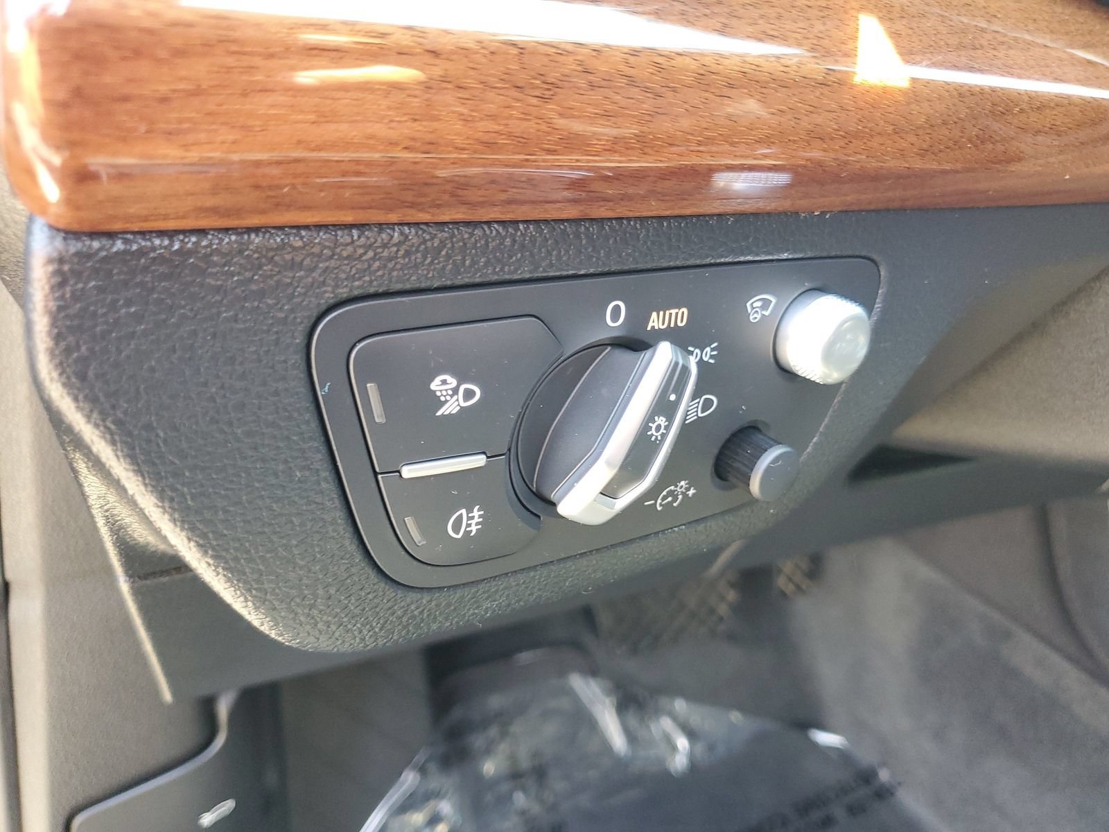 Used 2023 Audi Q5 e Prestige w/ Prestige Package AWD/4WD image 23