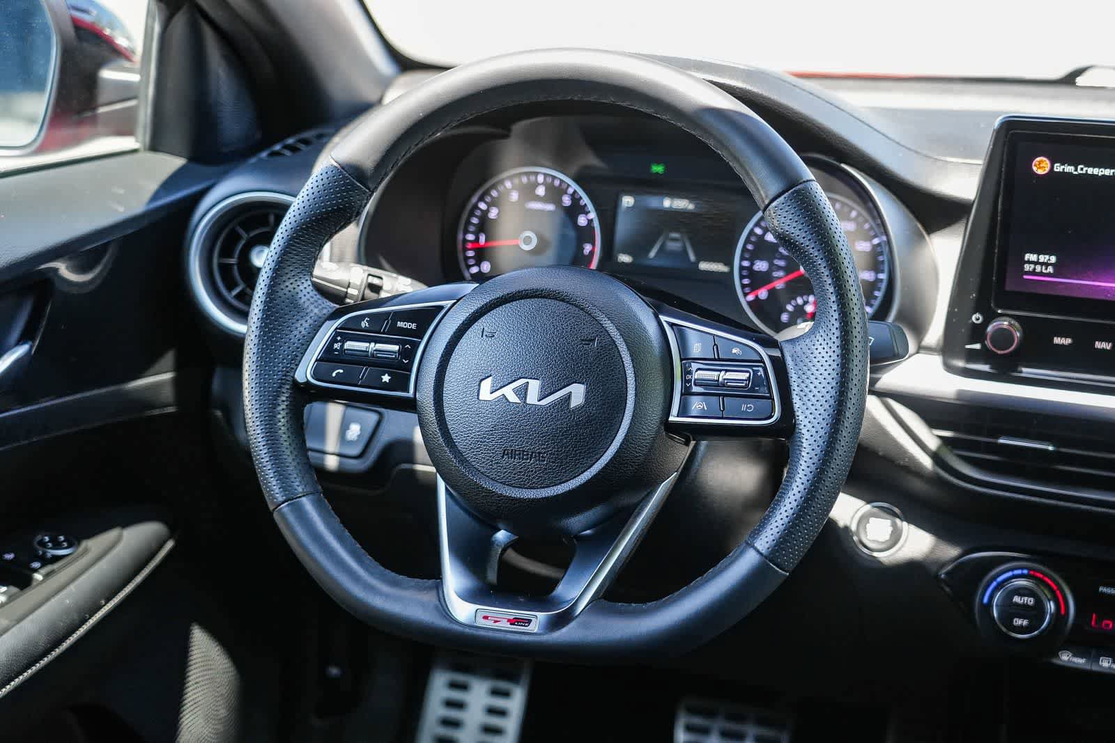 Used 2022 Kia Forte GT-Line FWD image 15