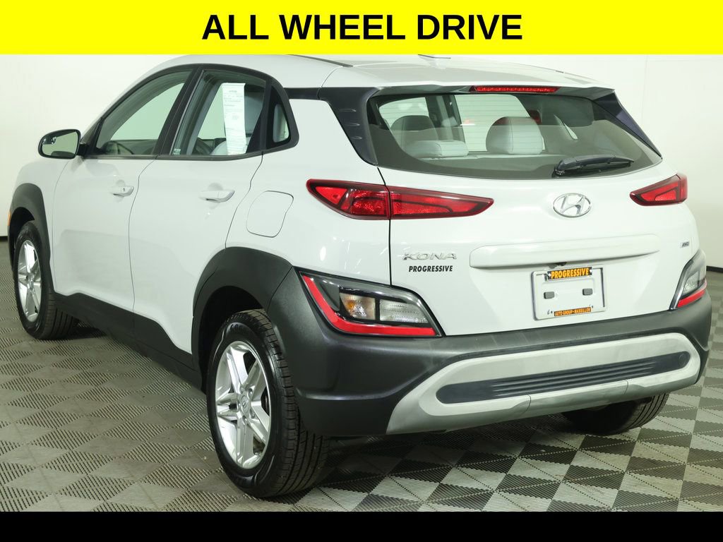 Used 2022 Hyundai Kona SE AWD/4WD image 3