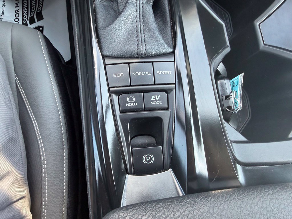 Certified 2025 Toyota Camry SE AWD/4WD image 17