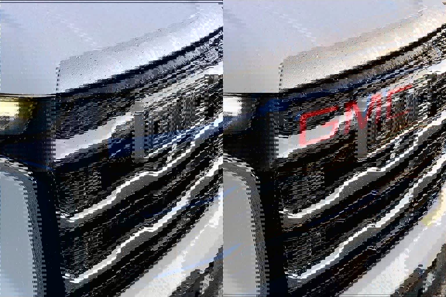 Used 2025 GMC Terrain Elevation image 28