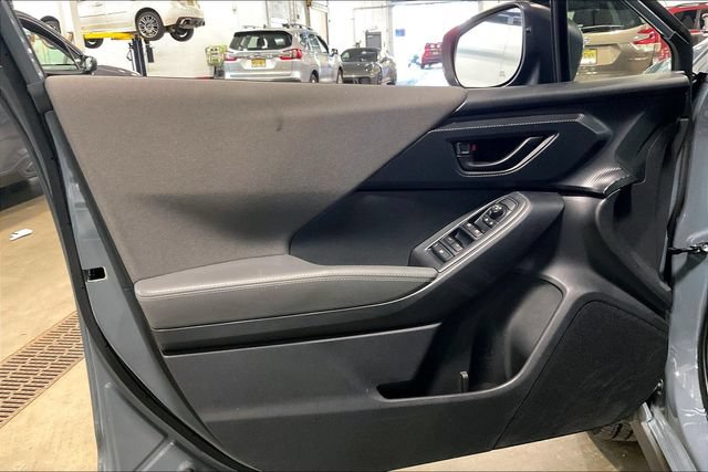 Used 2025 Subaru Crosstrek 2.5i Limited AWD/4WD image 23