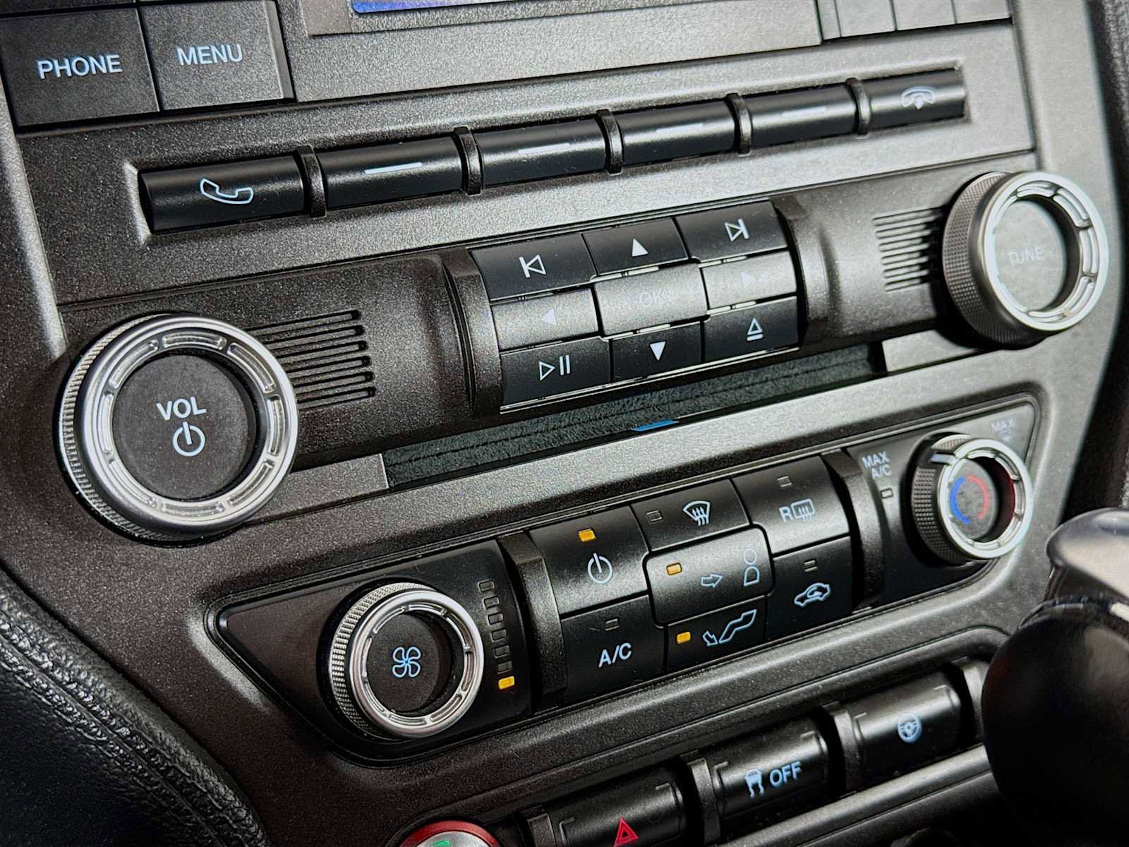 Used 2018 Ford Mustang Coupe image 14