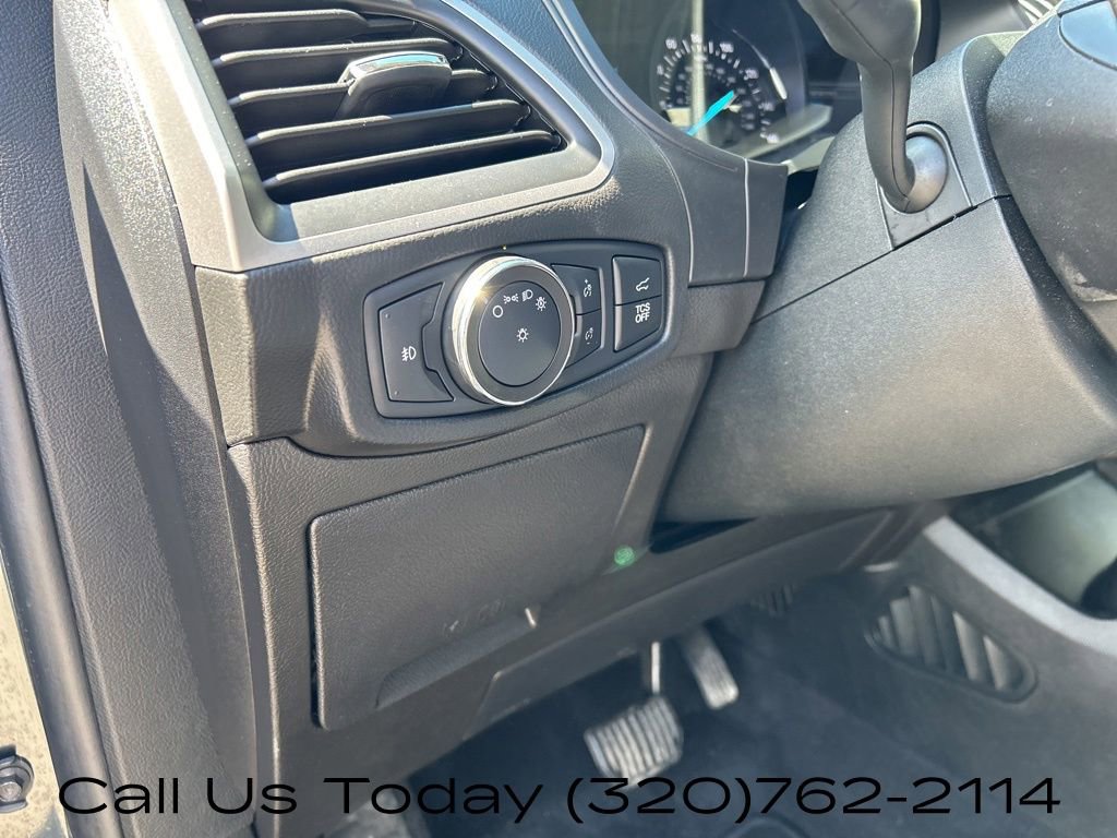 Used 2022 Ford Edge SEL w/ Sport Appearance Package AWD/4WD image 17
