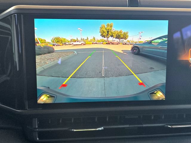 Certified 2025 Jeep Gladiator Sport AWD/4WD image 10