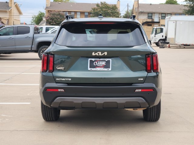 Used 2023 Kia Sorento S w/ Panoramic Sunroof Package AWD/4WD image 13