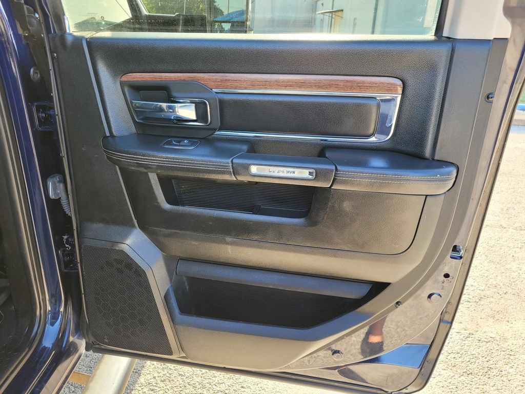 Used 2018 RAM 2500 Laramie AWD/4WD image 10