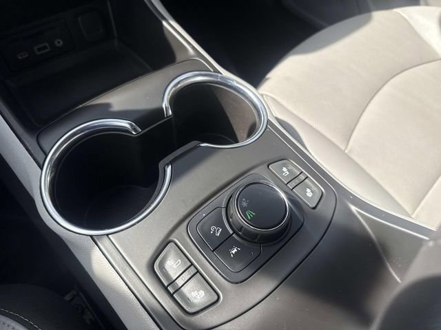 Used 2023 GMC Terrain SLT image 29