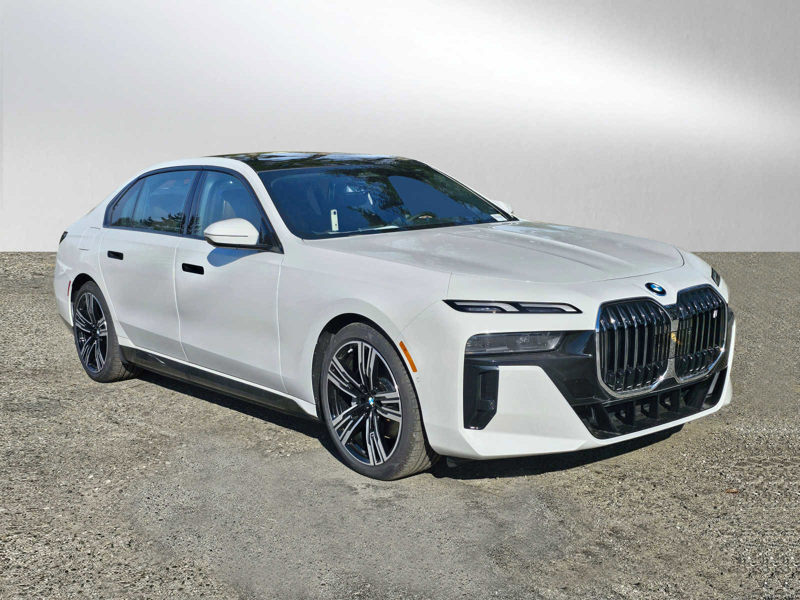 New 2024 BMW i7 xDrive60 image 1