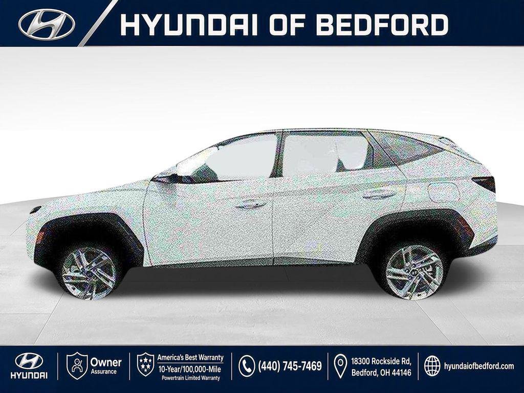 New 2025 Hyundai Tucson SE AWD/4WD image 3