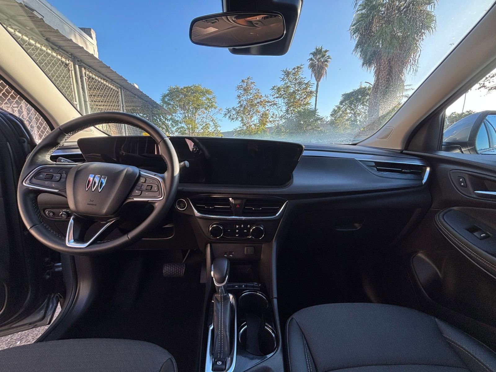 Used 2025 Buick Encore GX Preferred image 33