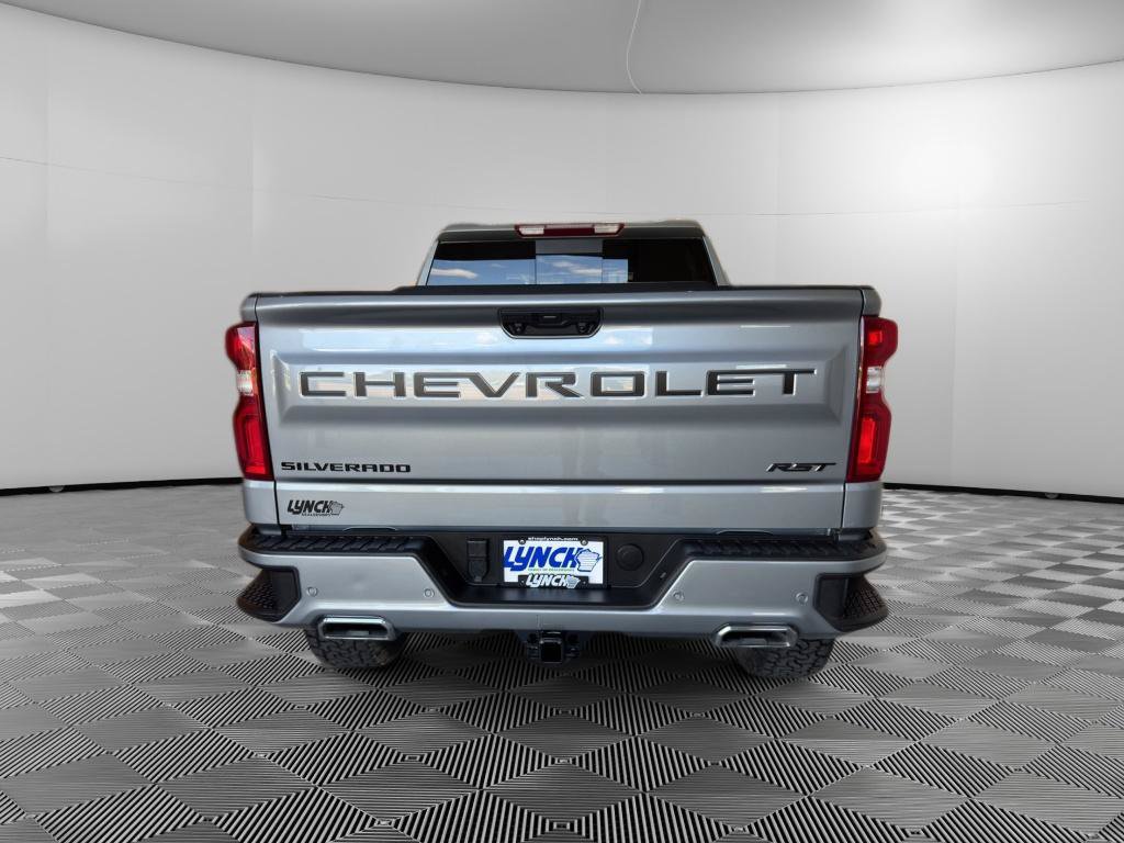 Used 2024 Chevrolet Silverado 1500 RST AWD/4WD image 4