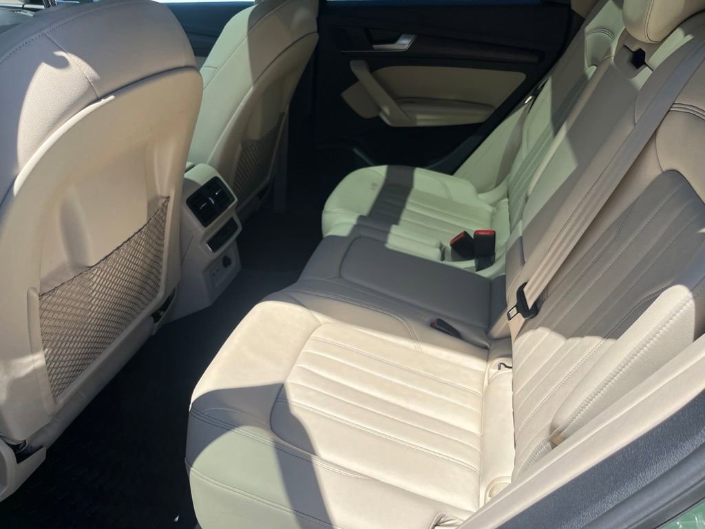 Used 2021 Audi Q5 e Premium Plus AWD/4WD image 6